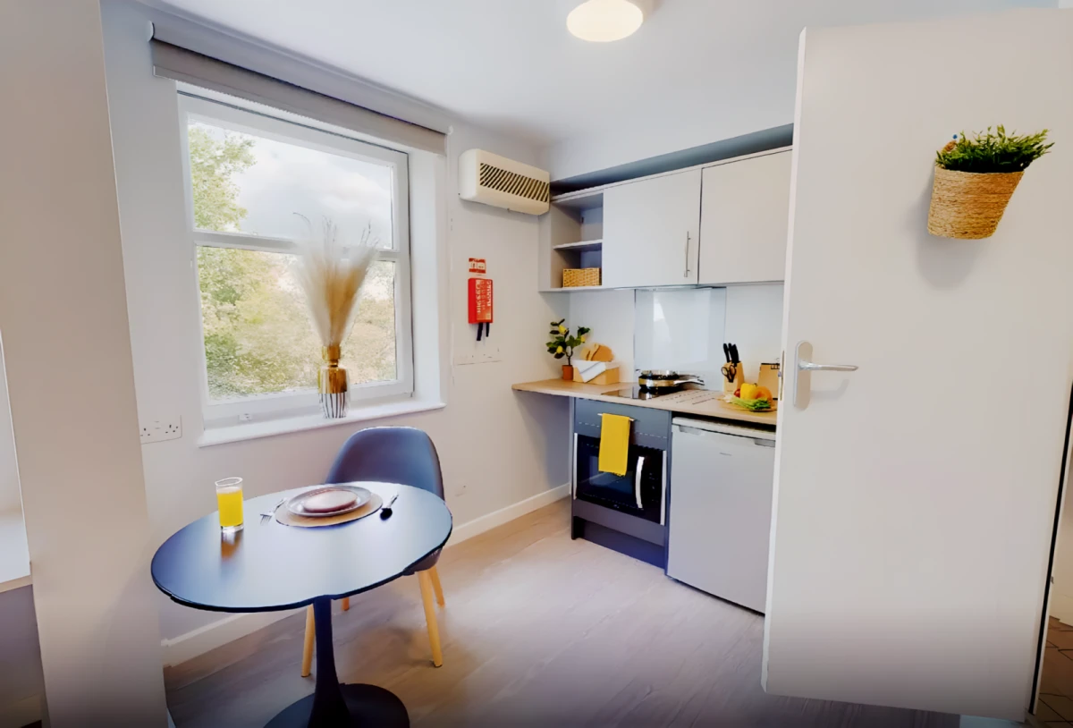 Silver En-Suite Plus