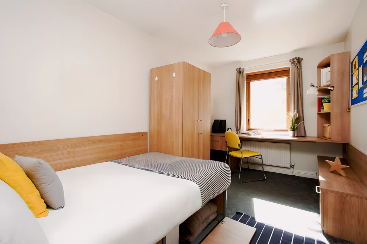 Bronze Non-Ensuite - Single Occupancy