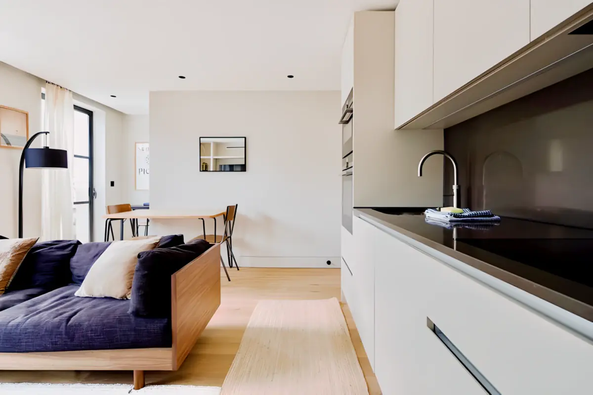 No.5 Rooms view 1