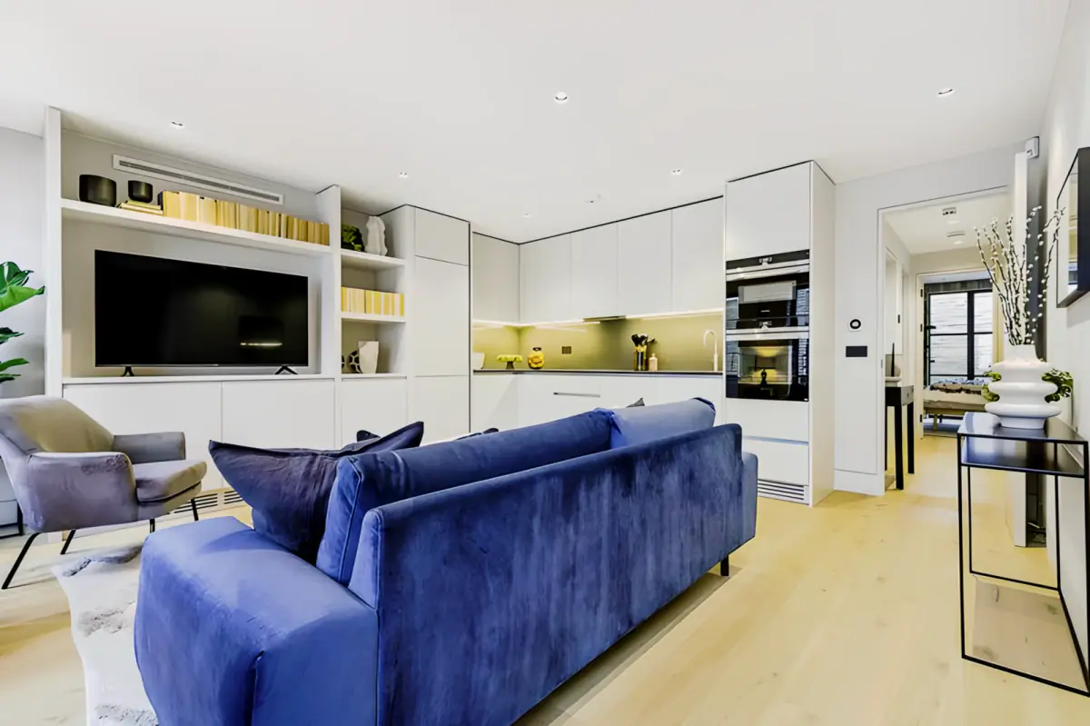 No.4 Rooms view 1