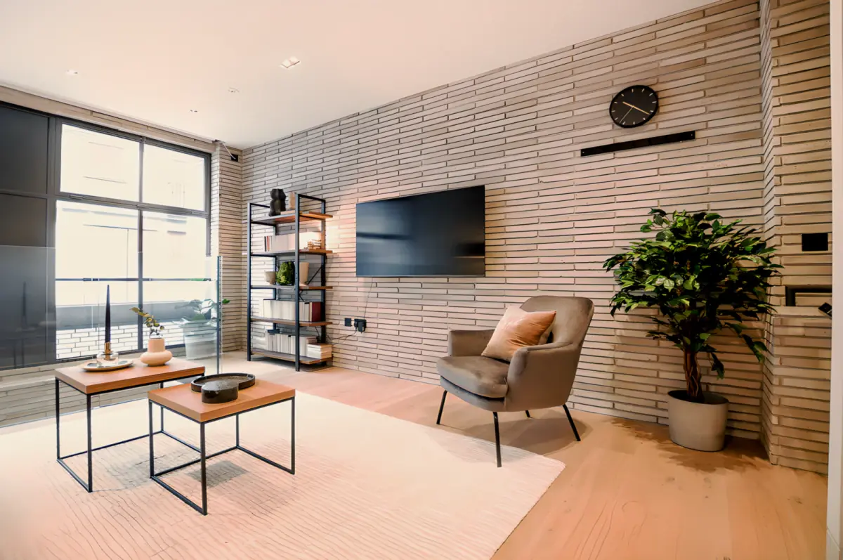 No.1 Rooms view 1