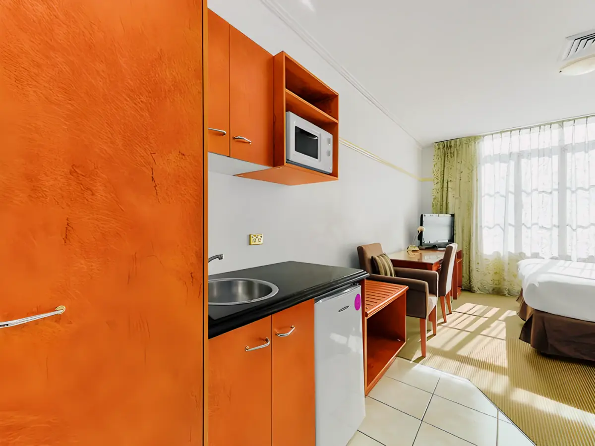 1Bedrooms, 1Bathrooms