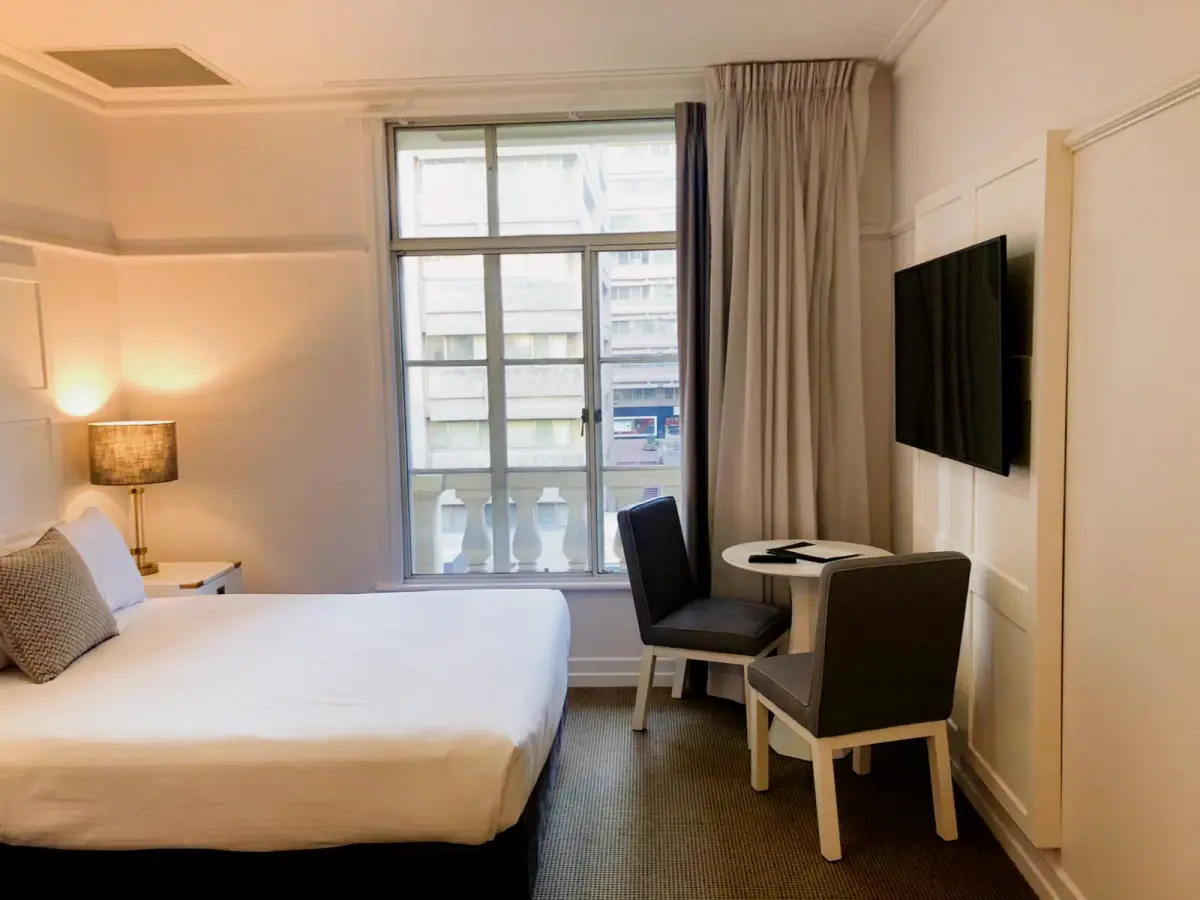 1Bedrooms, 1Bathrooms