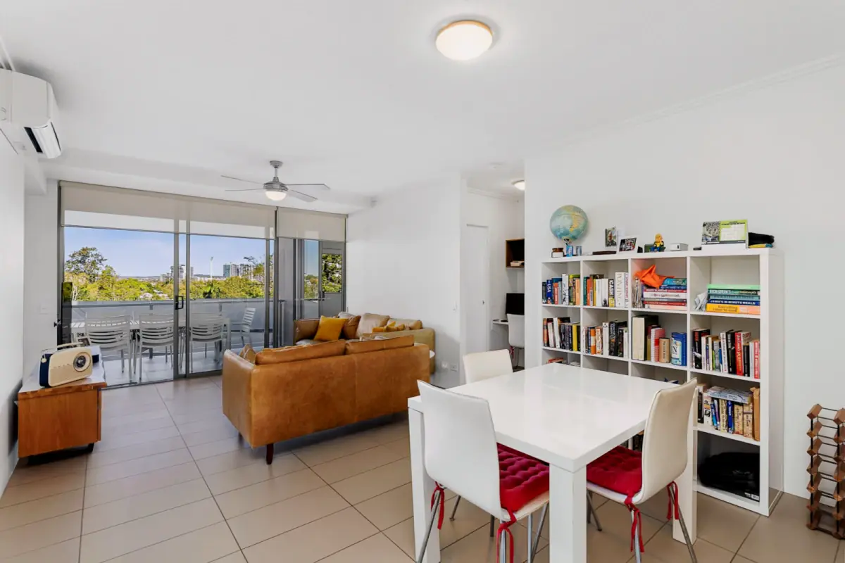 2Bedrooms, 2Bathrooms