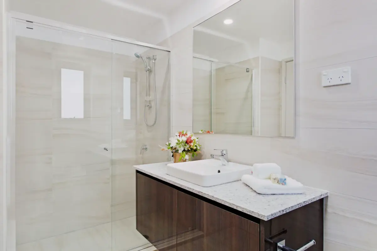 2Bedrooms, 2Bathrooms