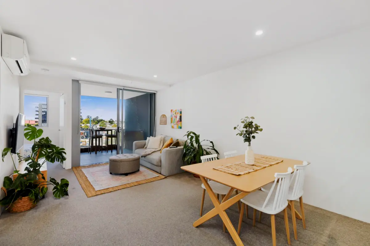 1Bedrooms, 1Bathrooms