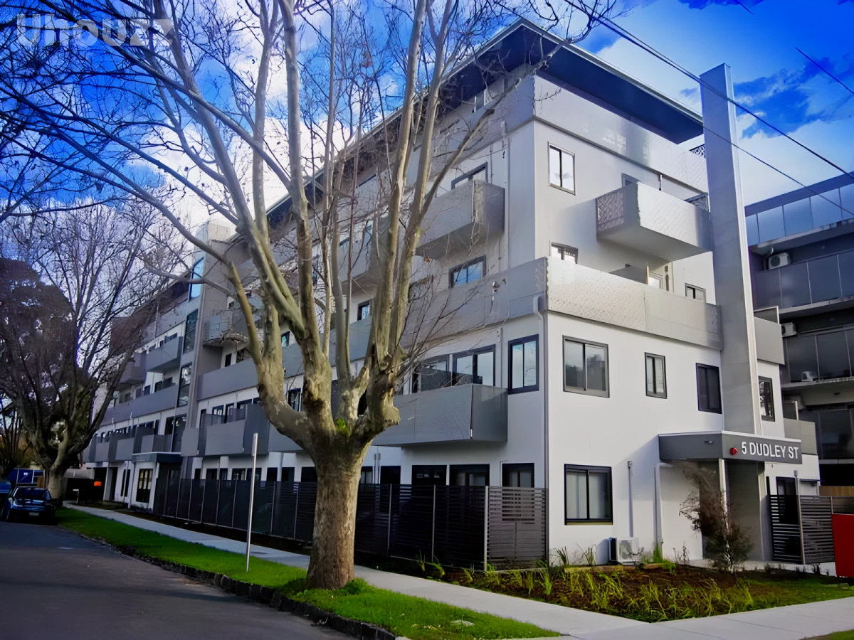 5 Dudley Street