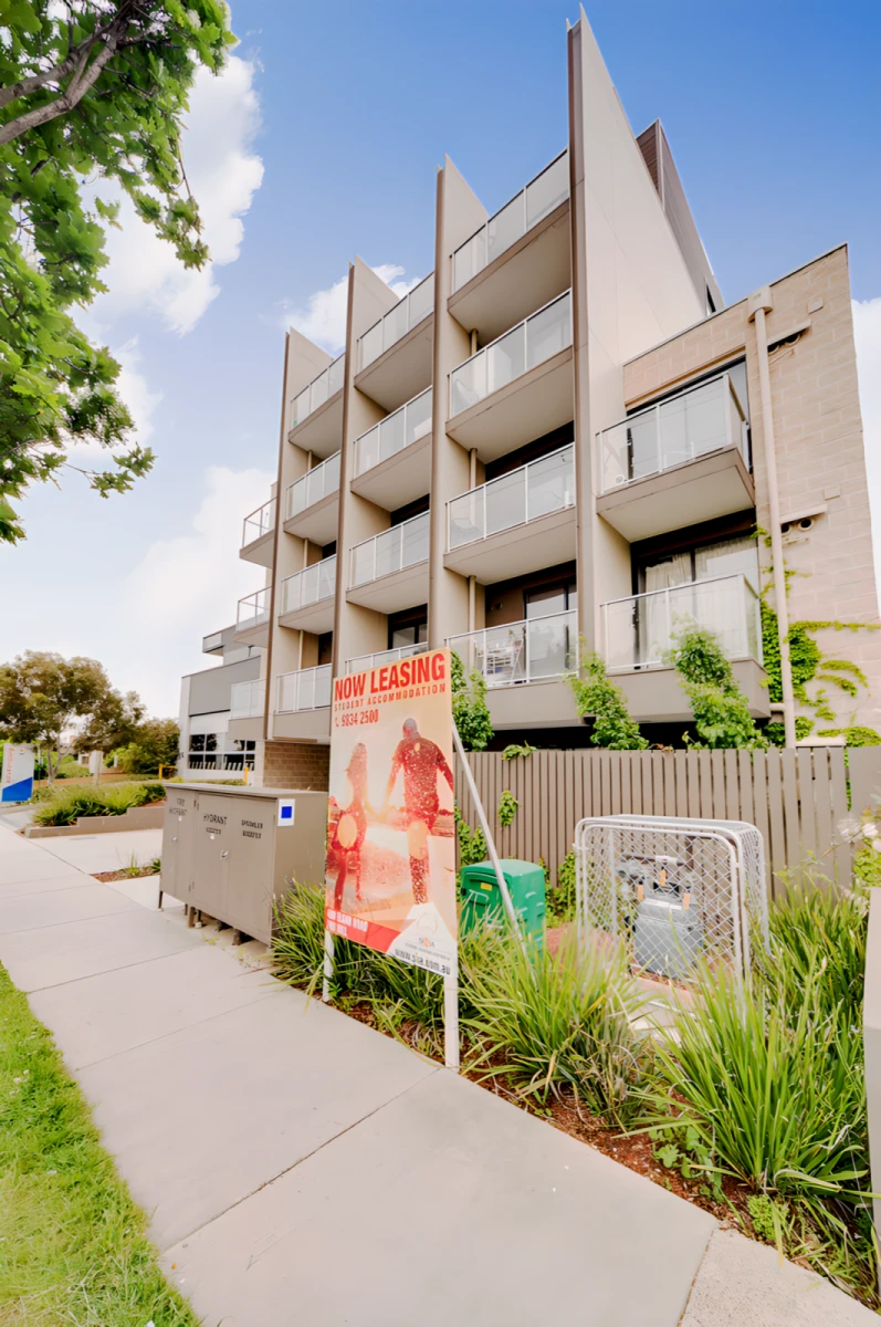 490 Elgar Road
