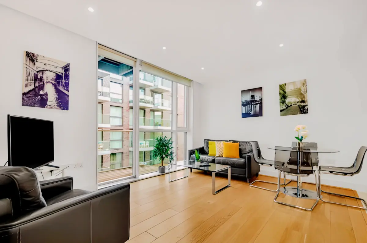 1 Bedroom Apartment