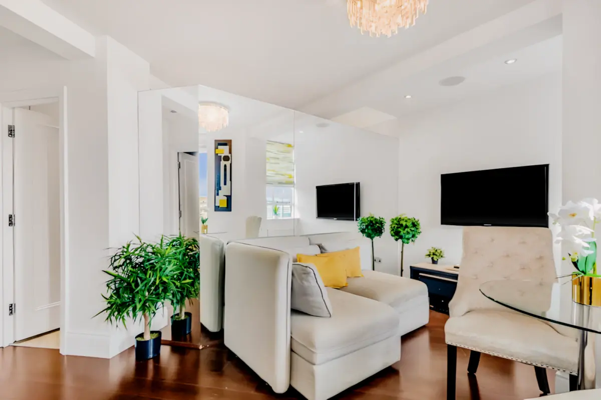 1 Bedroom Apartment