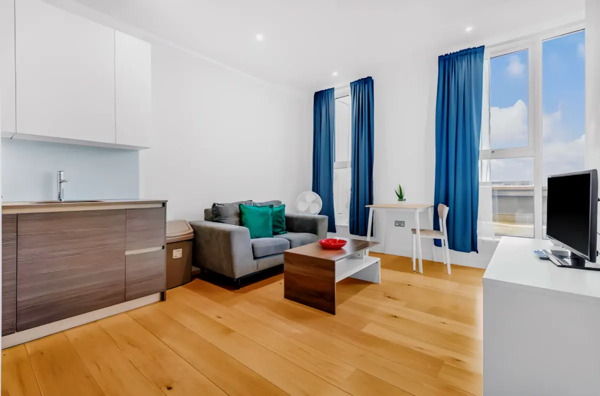 Heathrow Central Apartments