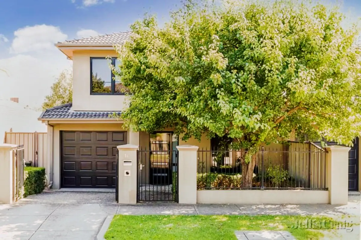 1E Tovan Akas Avenue, Bentleigh