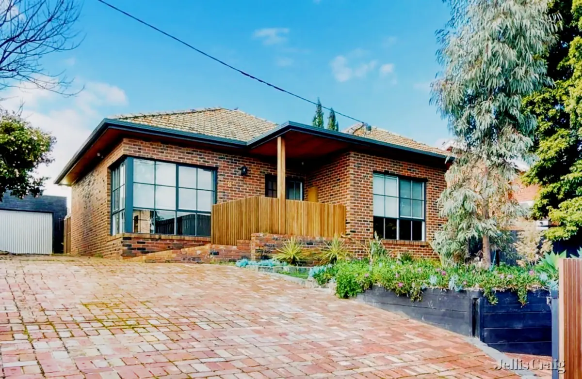 8 Nairn Avenue, Ascot Vale