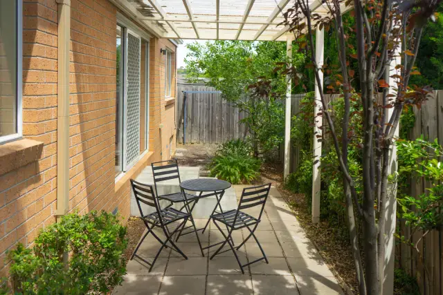 Outdoor Features