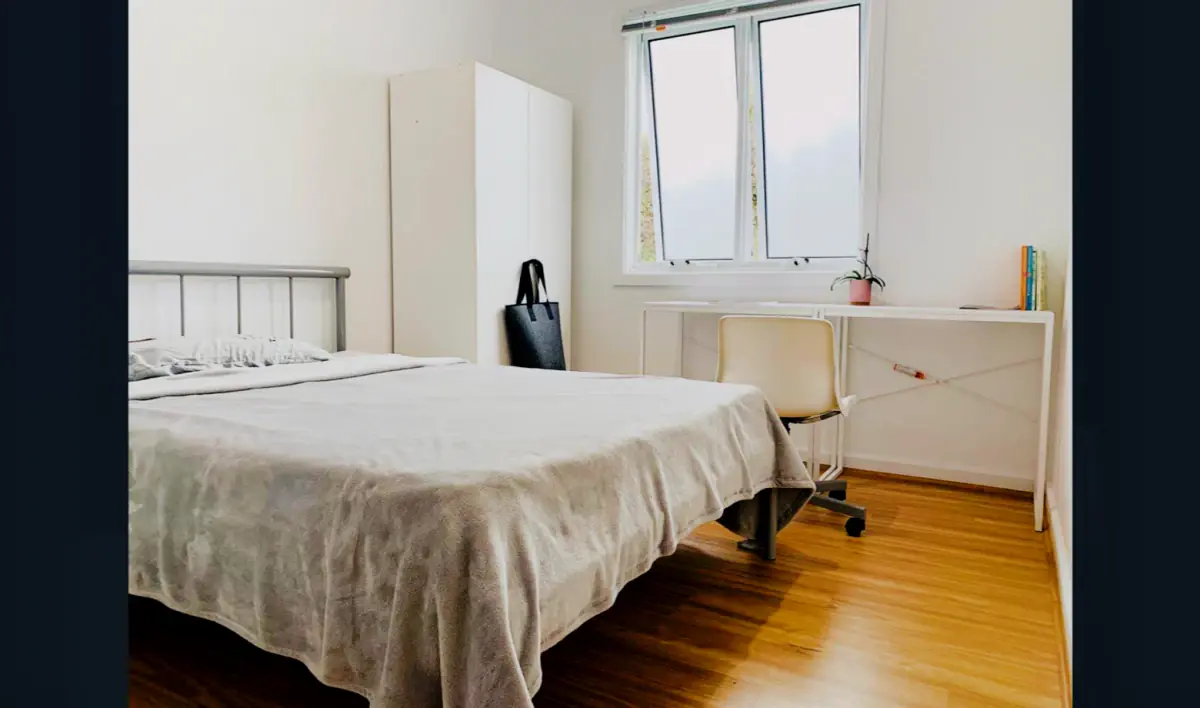 Shared Place·10B10B···8 Inverness Avenue, Burwood