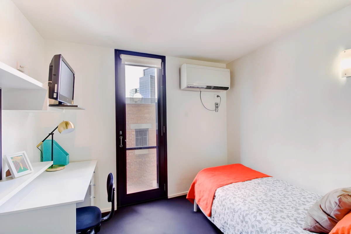 24 Barkly Place