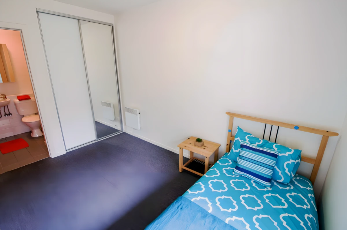 903 Dandenong Road