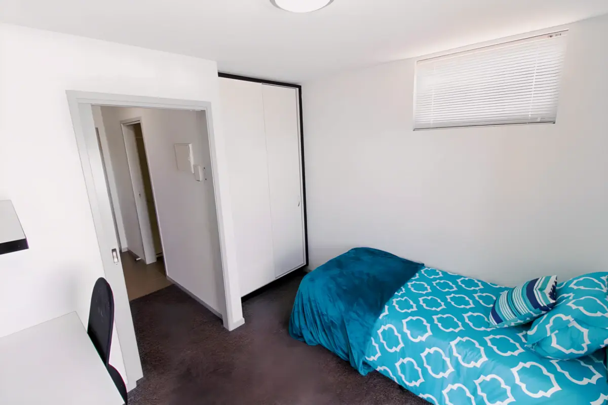 2 Rooms view 2