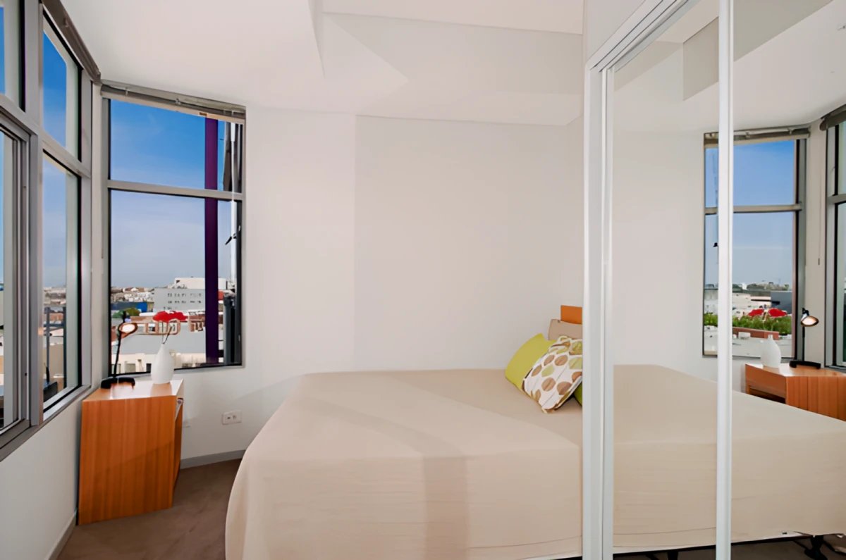 Student Living - 570 Swanston