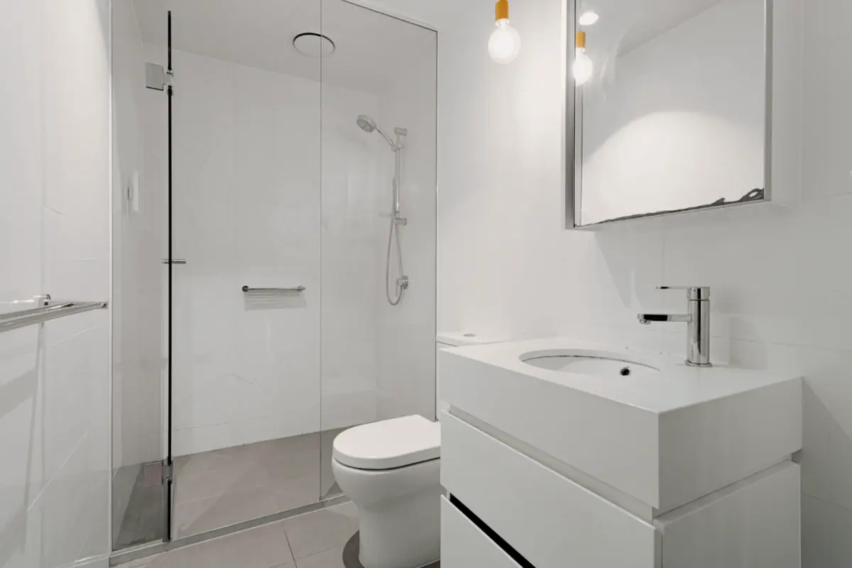 2Bedrooms, 1Bathrooms