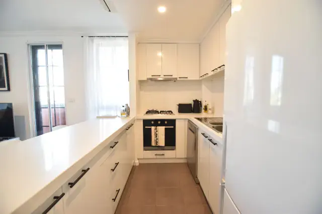 2Bedrooms, 1Bathrooms