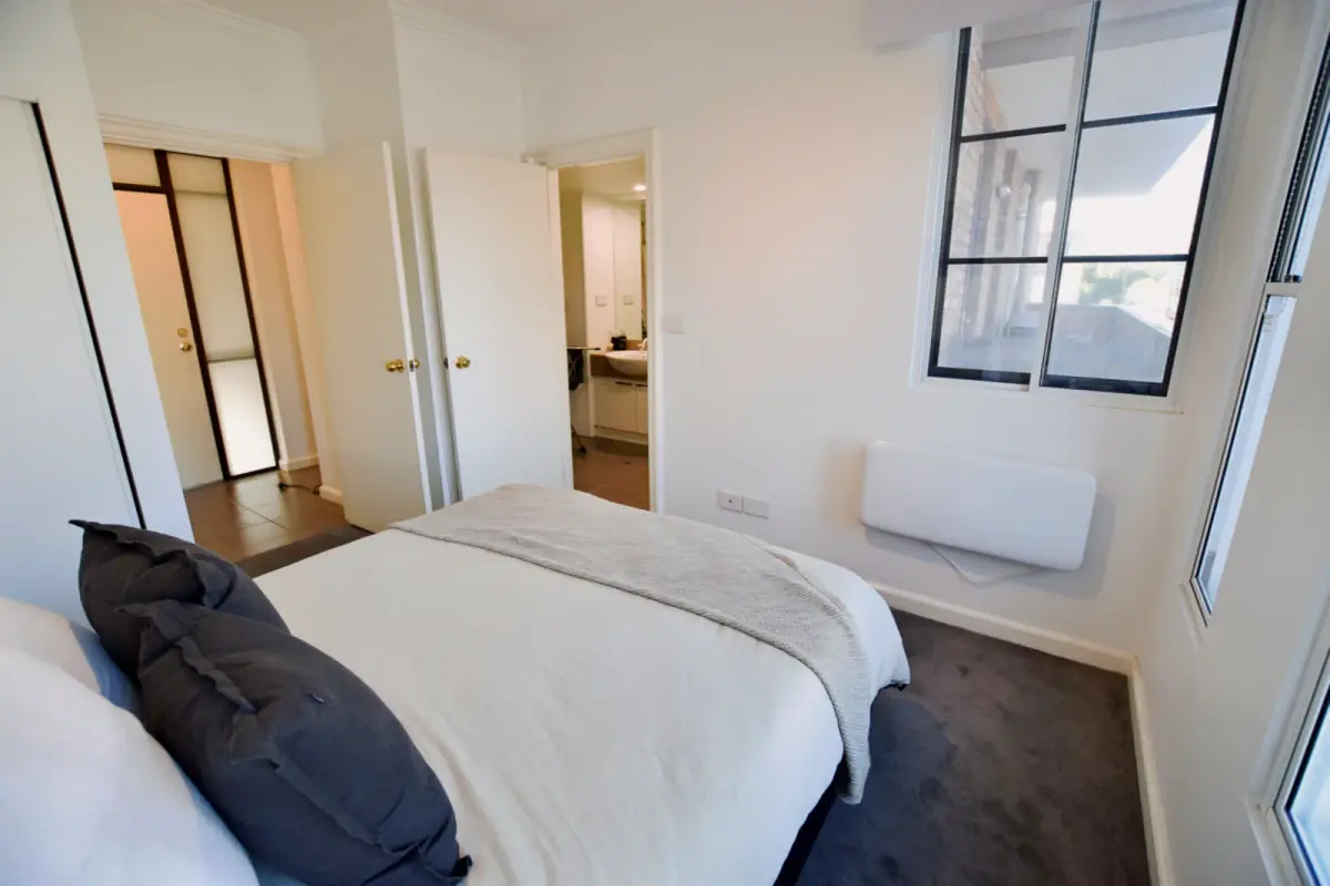 2Bedrooms, 1Bathrooms