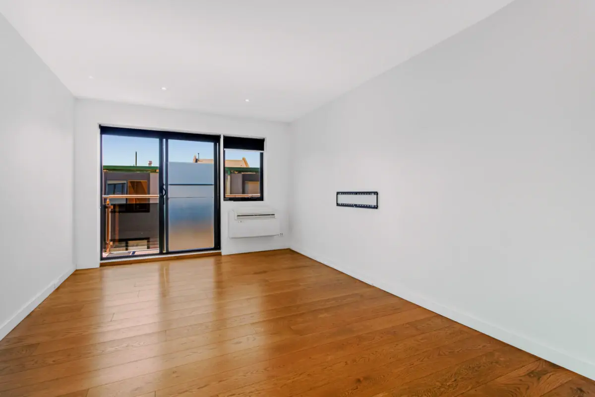 2Bedrooms, Rooms view 1