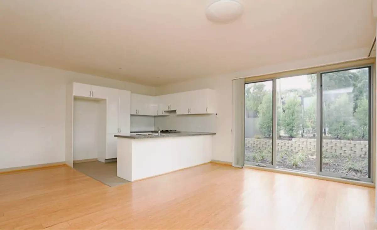 2Bedrooms, 1Bathrooms