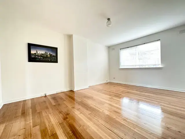 2Bedrooms, Rooms view 1