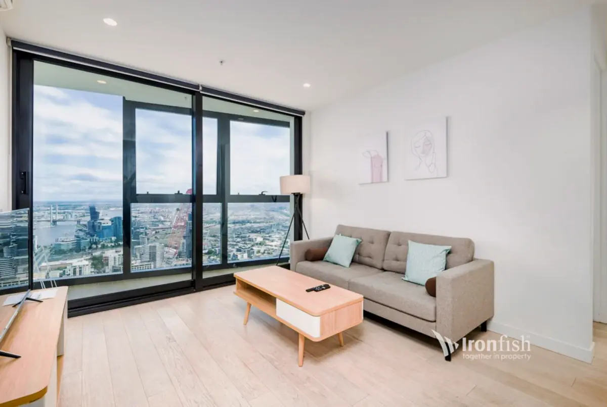 2 Rooms view 1