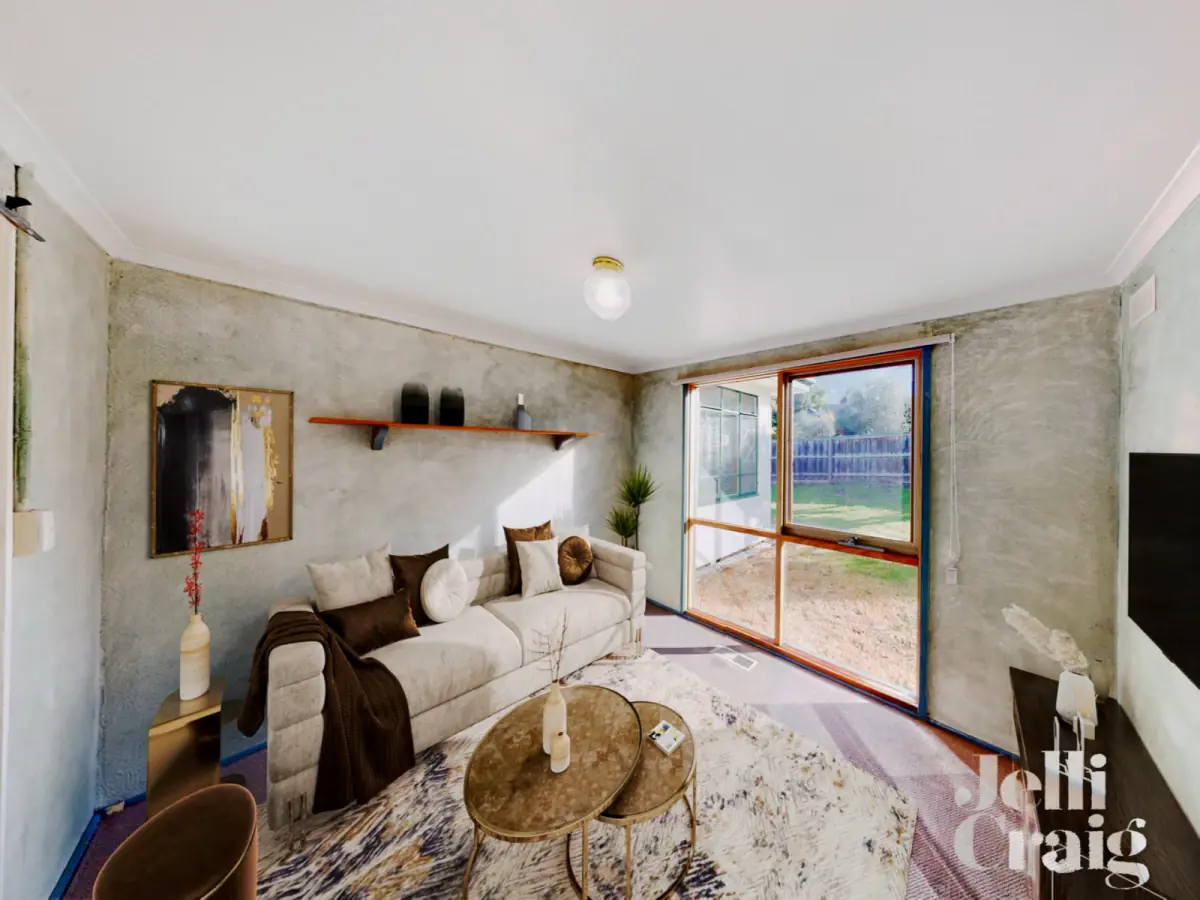 2 Rooms view 1