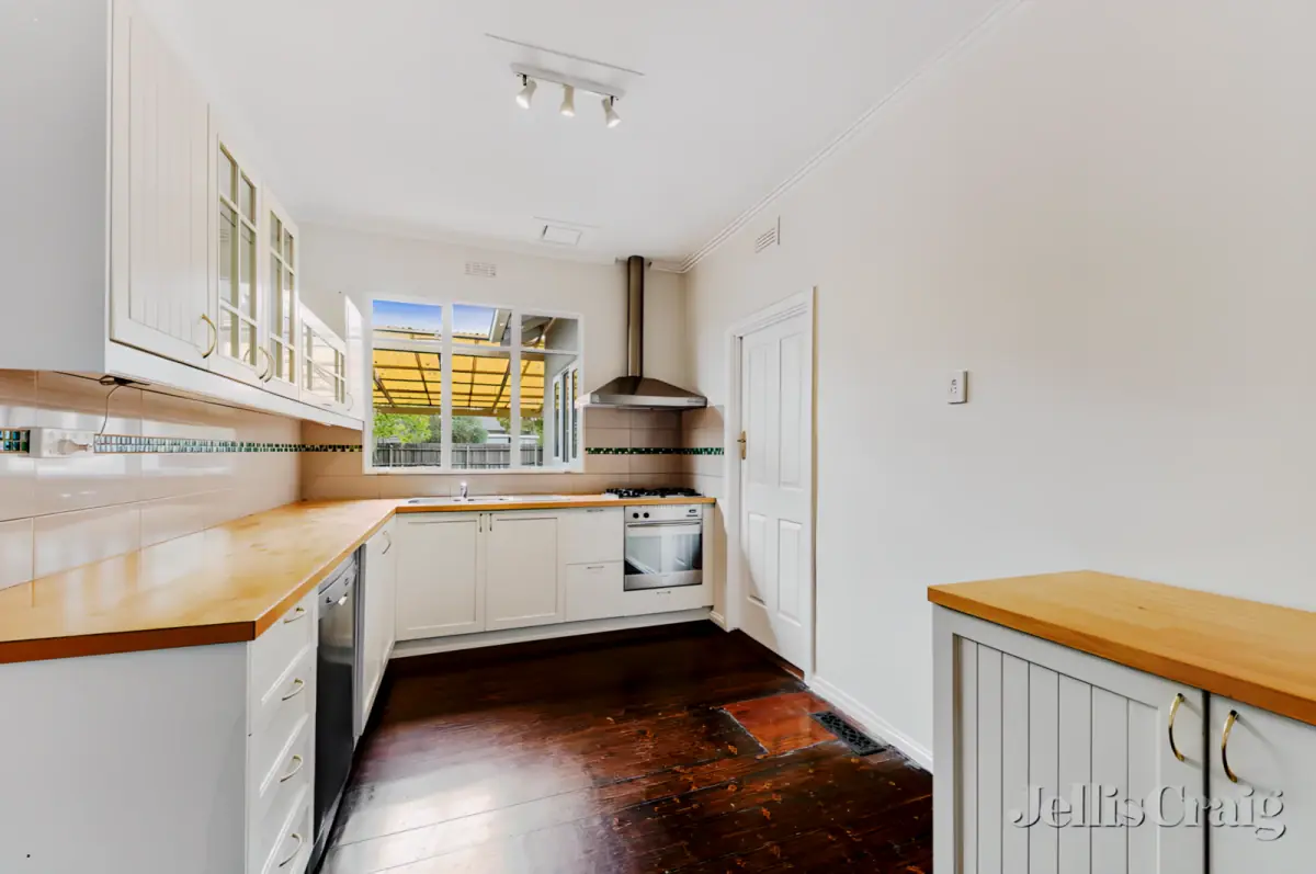 6 Wilkinson Crescent, Bellfield