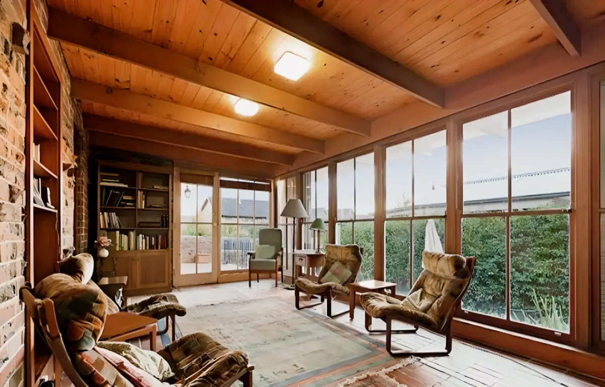 4 Bed, 2 Bath