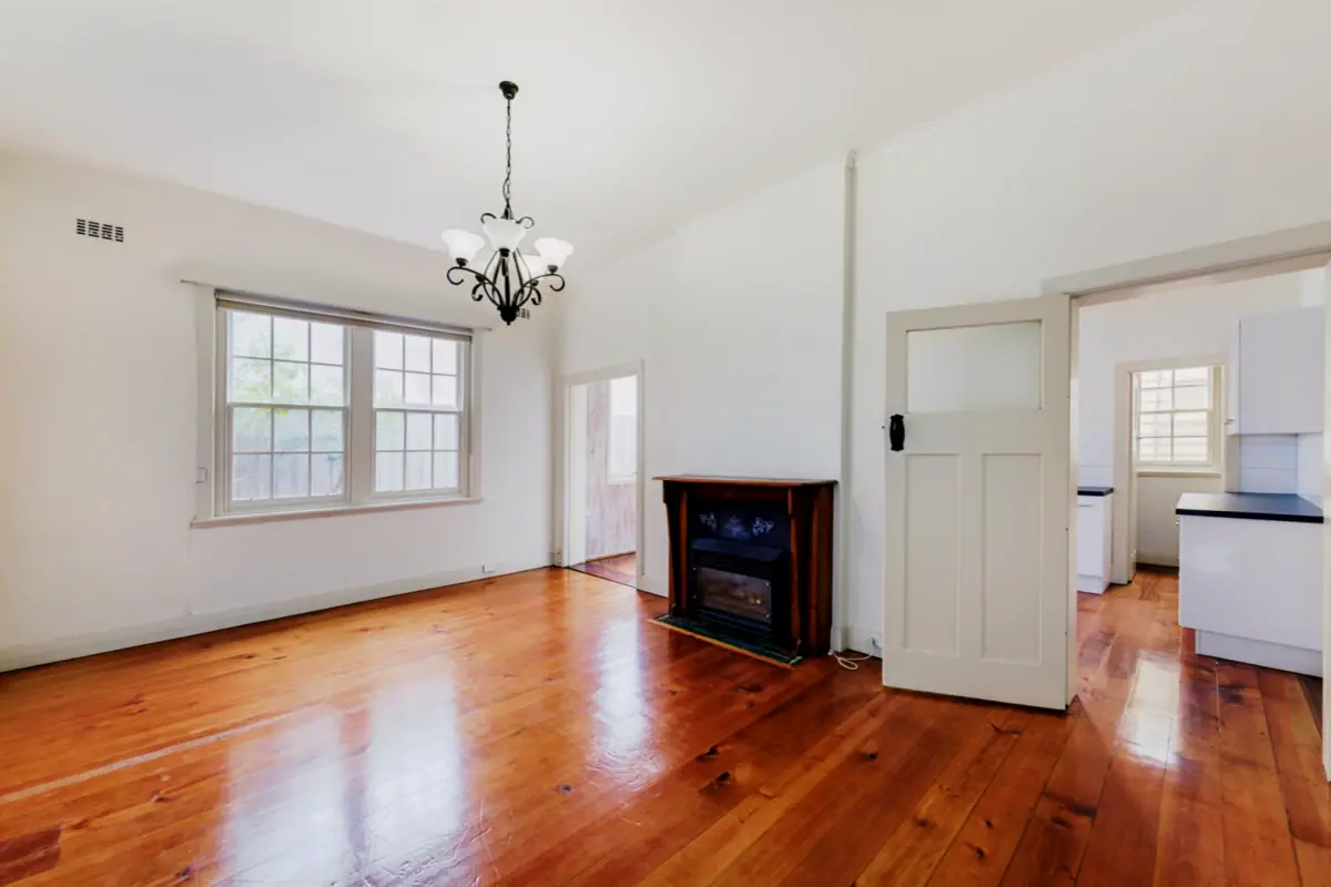 4 Bed, 1 Bath