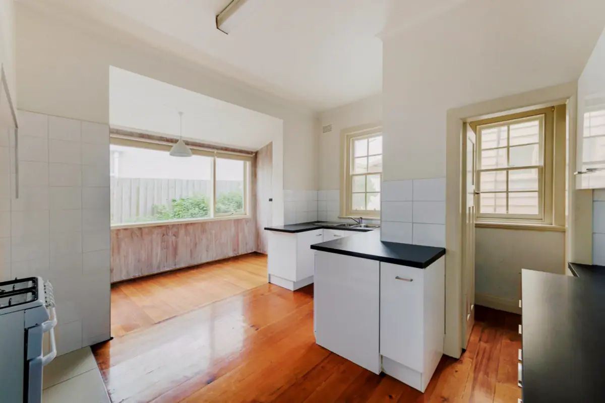 4 Bed, 1 Bath