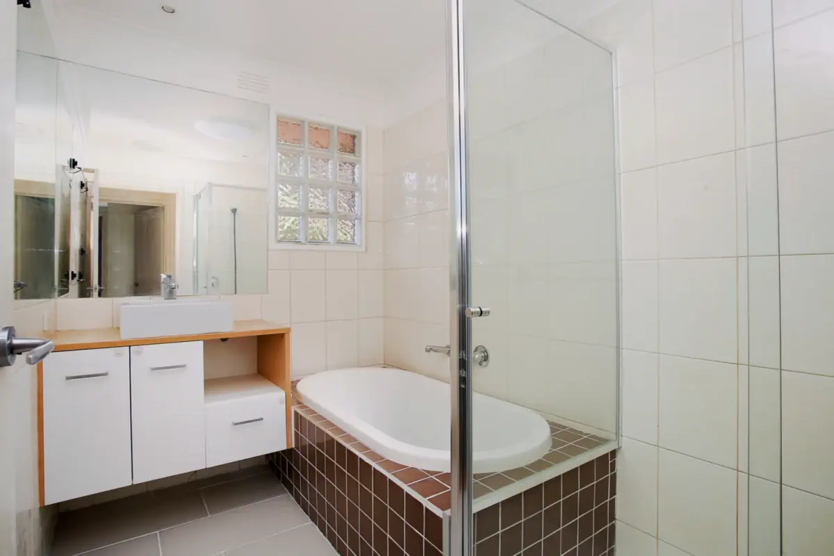 3 Bed, 1 Bath