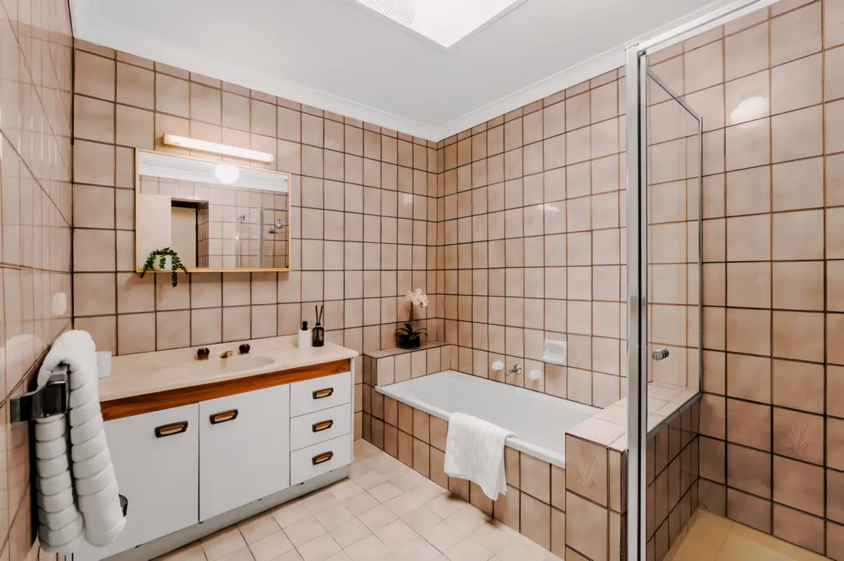3 Bed, 1 Bath