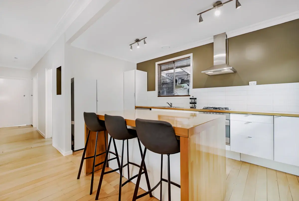 3 Bed, 1 Bath