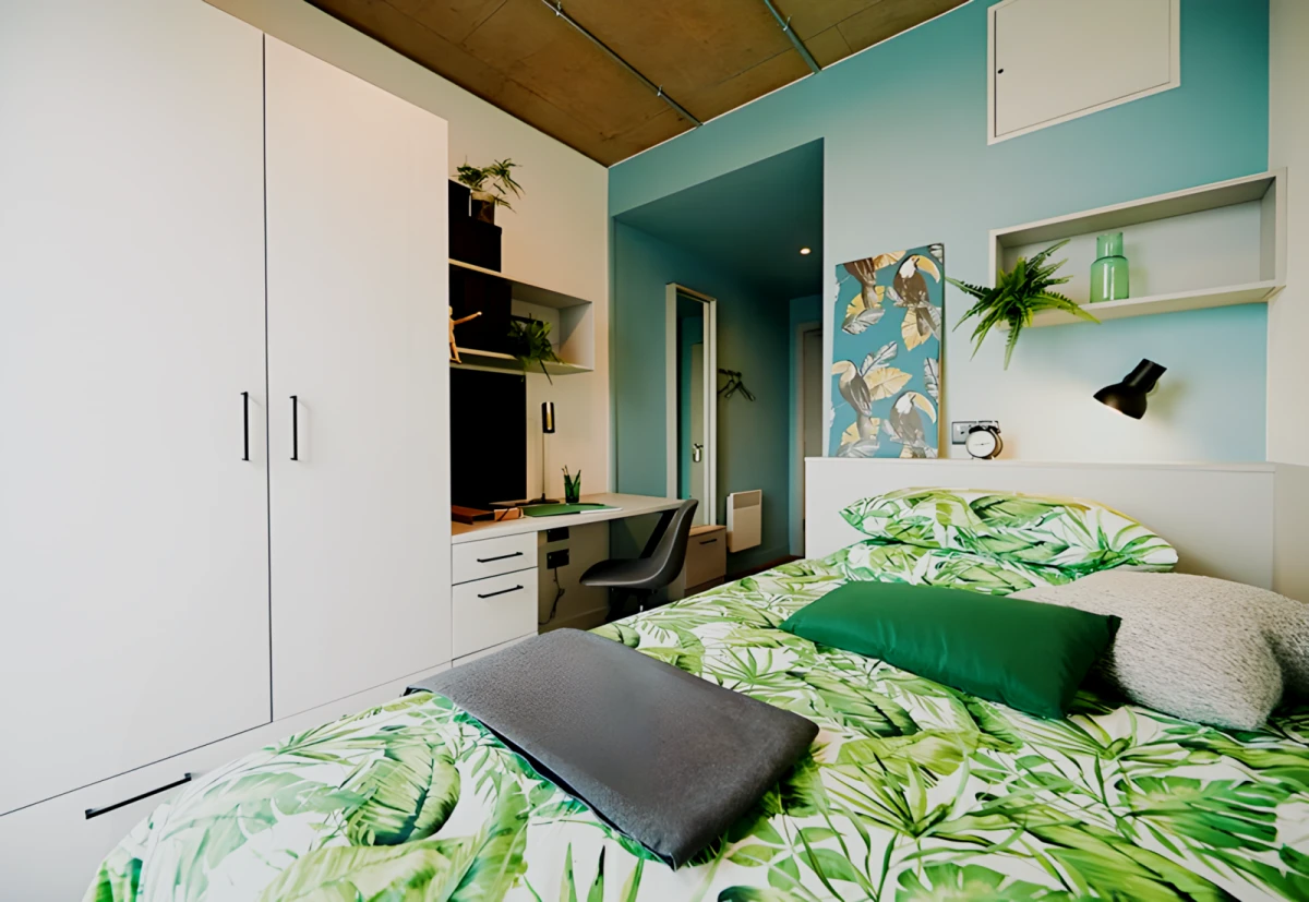 Silver Ensuite