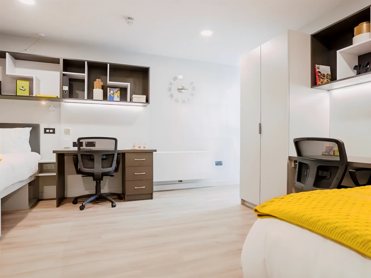 Classic Twin En Suite