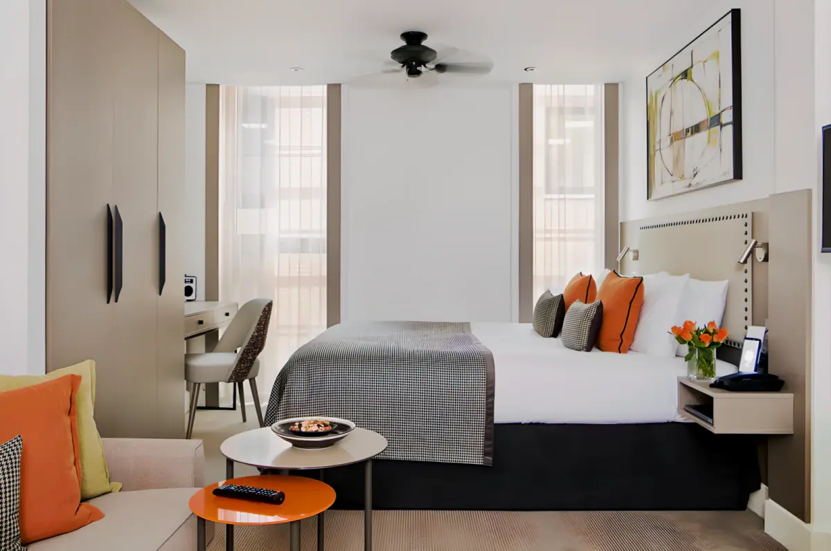 Studio Apartment