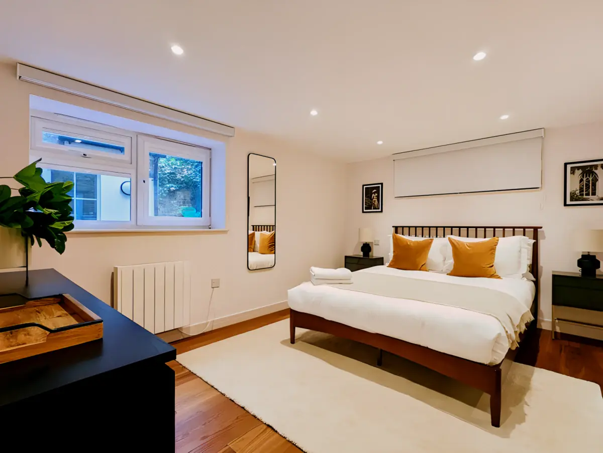 1.5 Bed Apartment with office