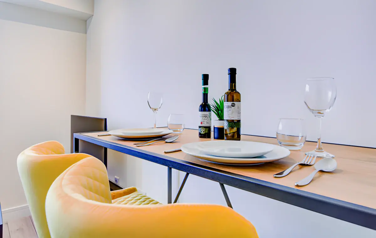 One Bedroom Apartment