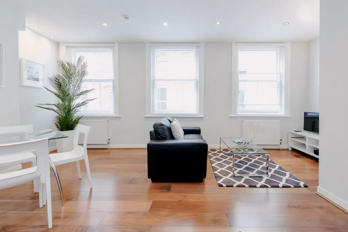 1 bedroom 1 Bathroom