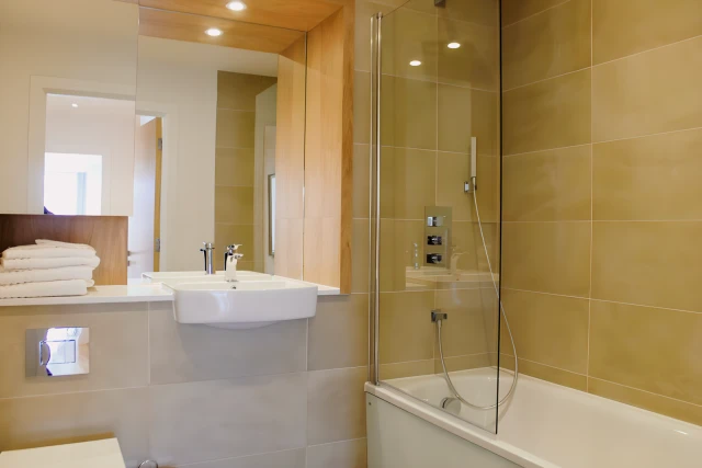 2 Beds 2 Baths
