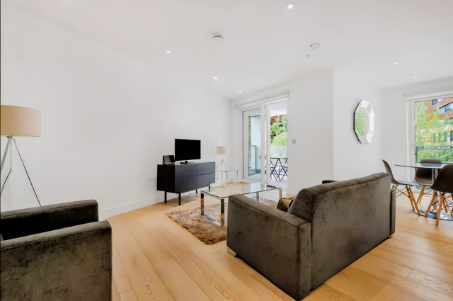 3 Beds 2 Baths