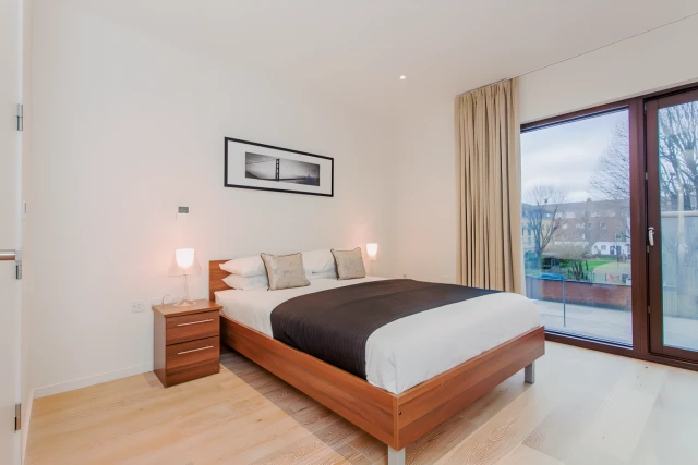 3 Beds 3 Baths