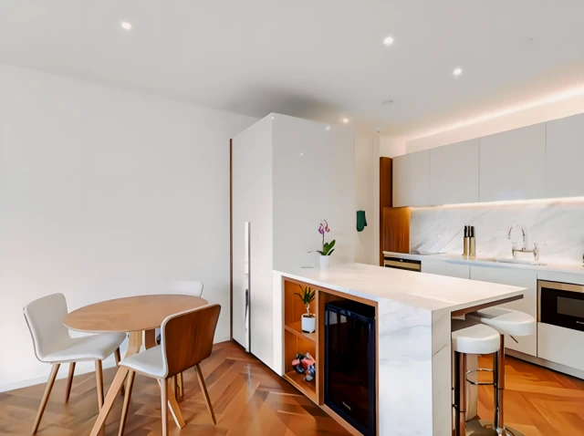 2 Beds 2 Baths