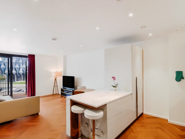 2 Beds 2 Baths