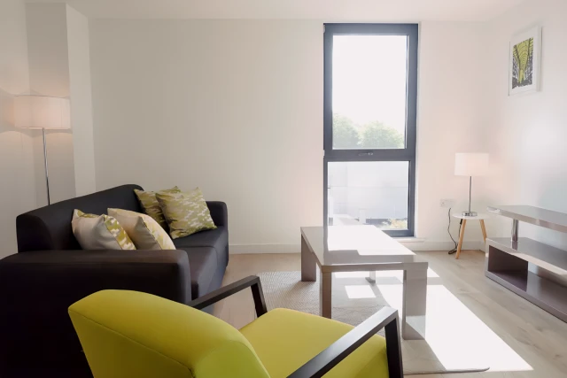 2 Beds 2 Baths